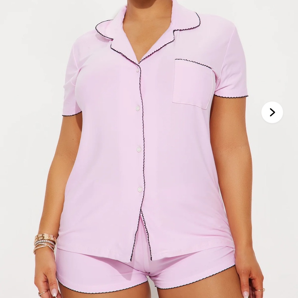 Fashion Nova Weekends In PJ Short Set - Pink